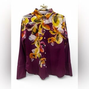 Chico's No Iron Stretch Botanical Shirt in a "Sweet Berry" Size 0.5 or U.S 6